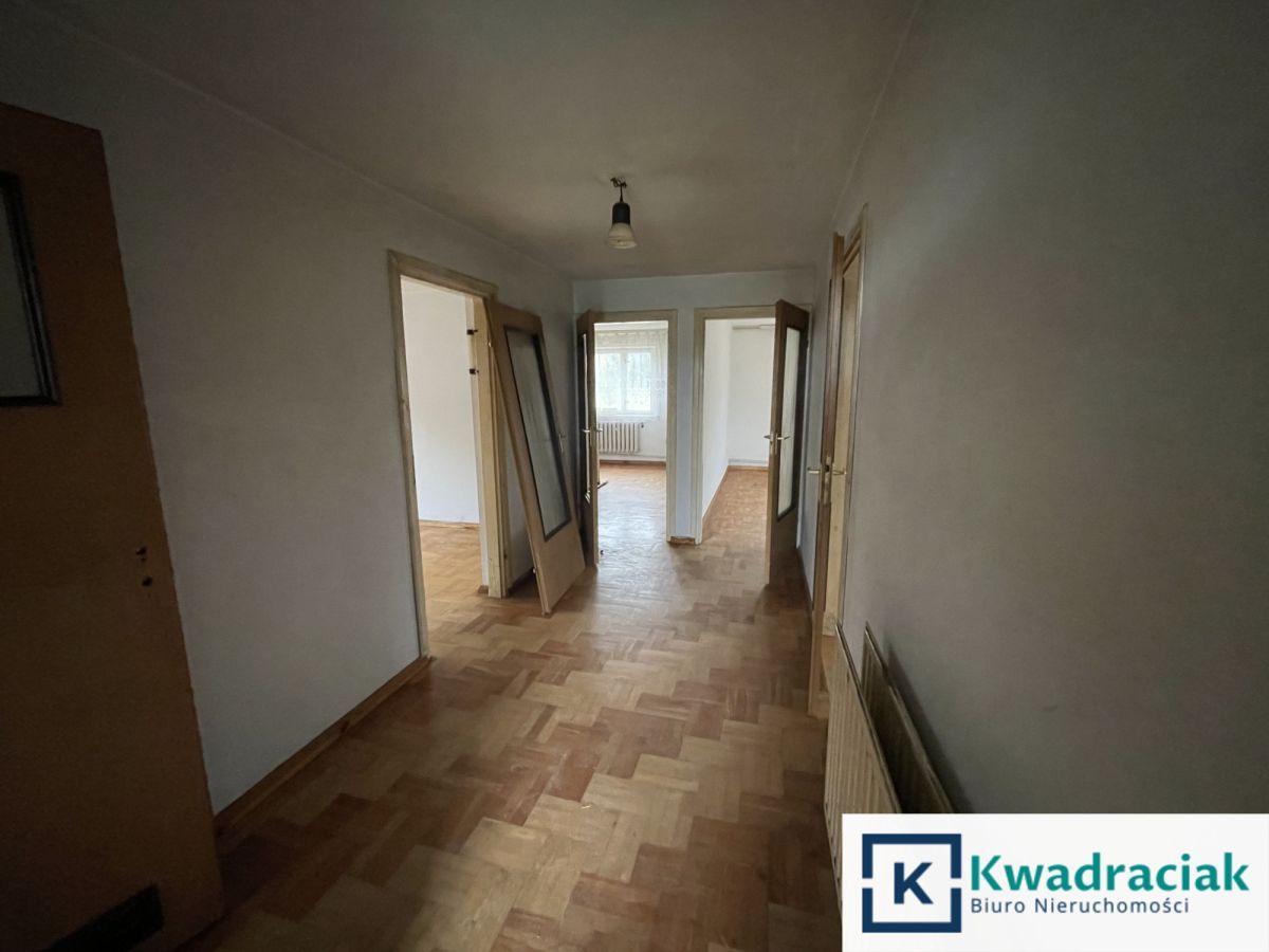 dom wolnostojący, 10 pokoi Moderówka. Zdjęcie 7