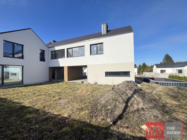 bliźniak, 5 pokoi Kołobrzeg. Zdjęcie 5