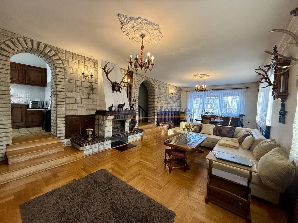 dom wolnostojący, 5 pokoi Zgierz, ul. Łódzka. Zdjęcie 1