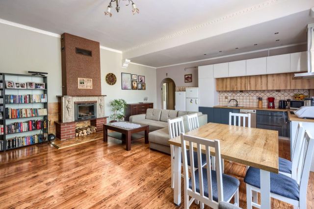 Mieszkanie 4-pokojowe Bystrzyca Dolna, Bystrzyca Dolna. Zdjęcie 1