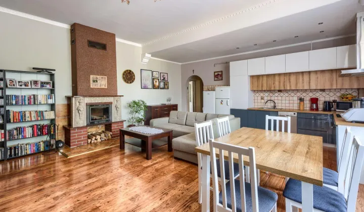 Mieszkanie 4-pokojowe Bystrzyca Dolna, Bystrzyca Dolna