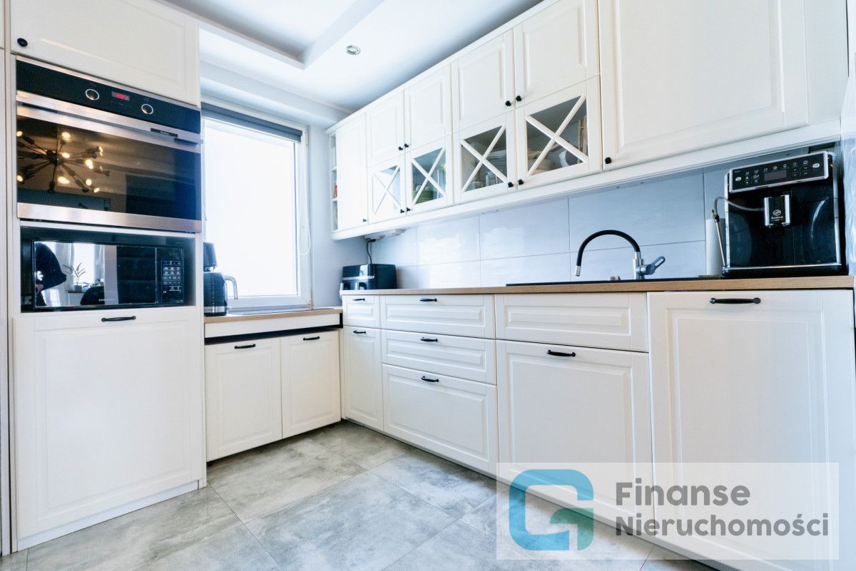 Mieszkanie 3-pokojowe Skierniewice, ul. kpt. Mieczysława Hali. Zdjęcie 18