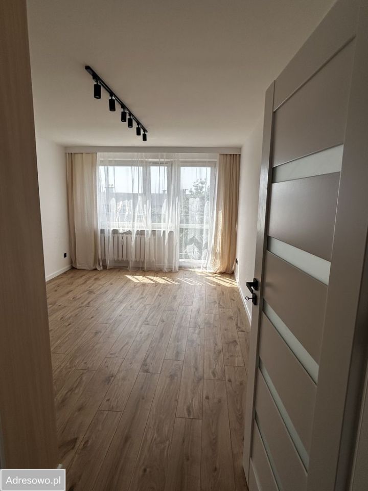 Mieszkanie 3-pokojowe Kielce Świętokrzyskie, ul. Jana Nowaka Jeziorańskiego. Zdjęcie 1