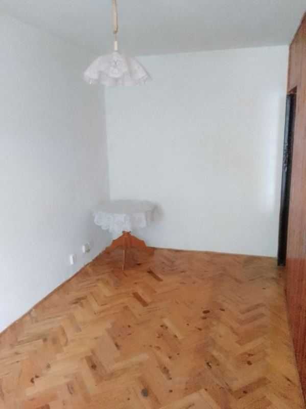 Mieszkanie 3-pokojowe Jedlicze. Zdjęcie 4