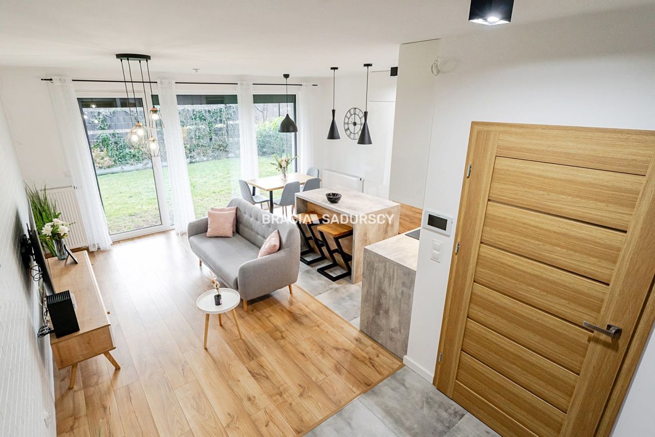 Mieszkanie 5-pokojowe Kraków, ul. ks. Stanisława Truszkowskiego. Zdjęcie 2