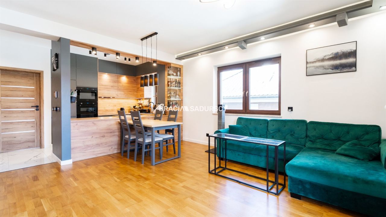 Mieszkanie 4-pokojowe Węgrzce Wielkie. Zdjęcie 3