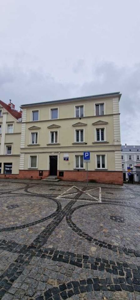 Mieszkanie 3-pokojowe Boguszów-Gorce, rynek Rynek. Zdjęcie 1