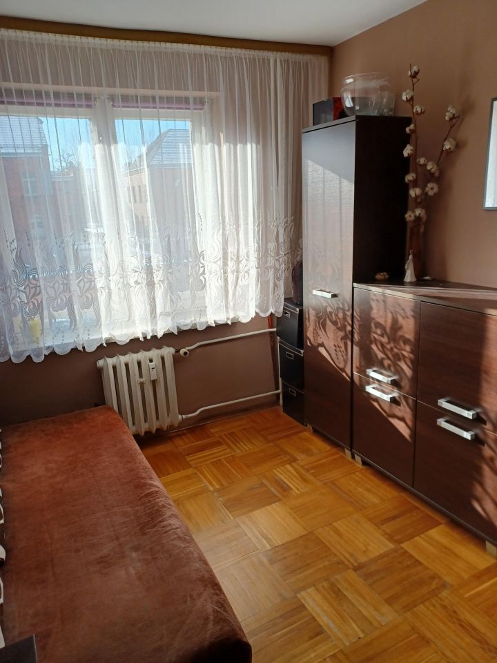 Mieszkanie 4-pokojowe Brzeg Centrum, ul. Bolesława Chrobrego. Zdjęcie 2