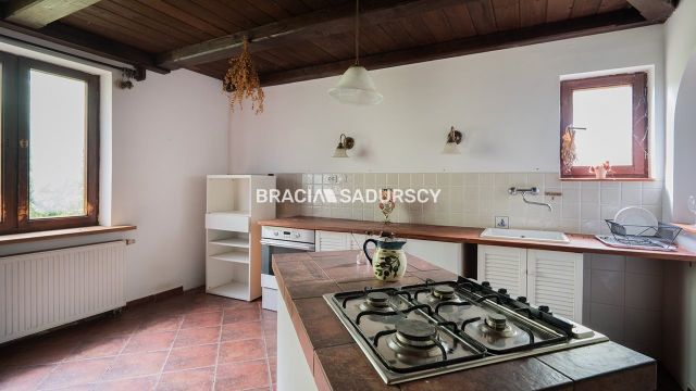 dworek, 4 pokoje Koźmice Wielkie. Zdjęcie 3