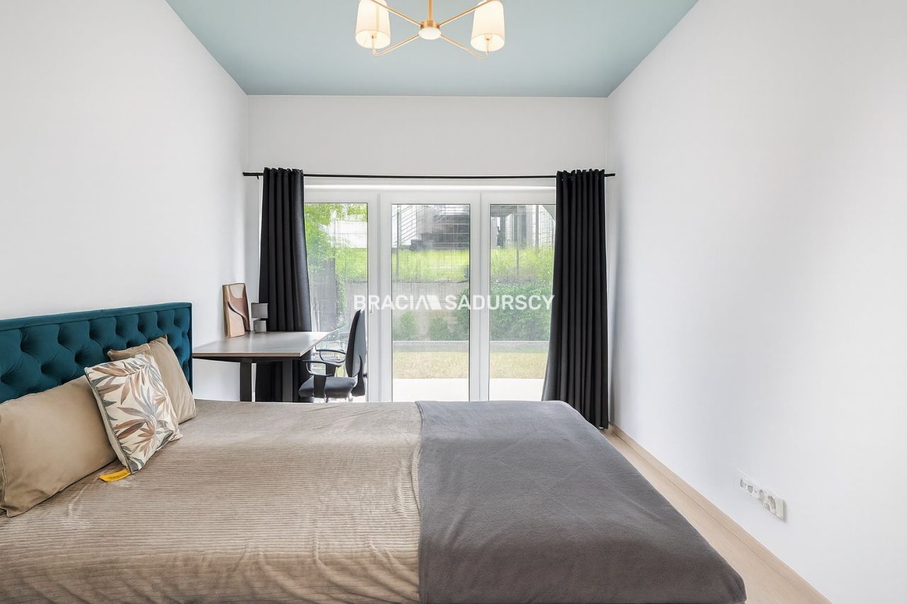 Mieszkanie 3-pokojowe Kraków Skotniki, ul. Antoniego Dobrowolskiego. Zdjęcie 2