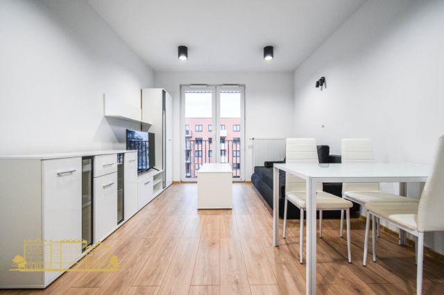 Mieszkanie 3-pokojowe Kraków Płaszów, ul. Myśliwska. Zdjęcie 1