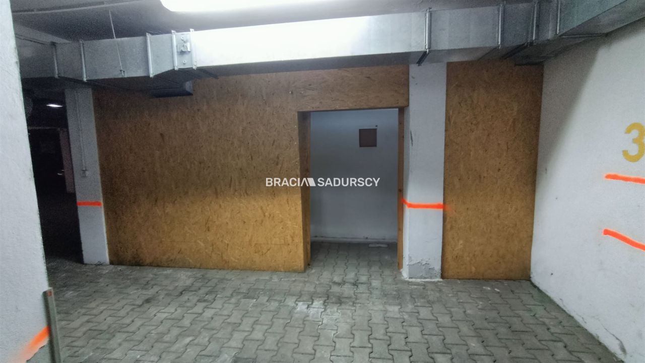Garaż/miejsce parkingowe Kraków Krowodrza, ul. Mikołaja Reja. Zdjęcie 4