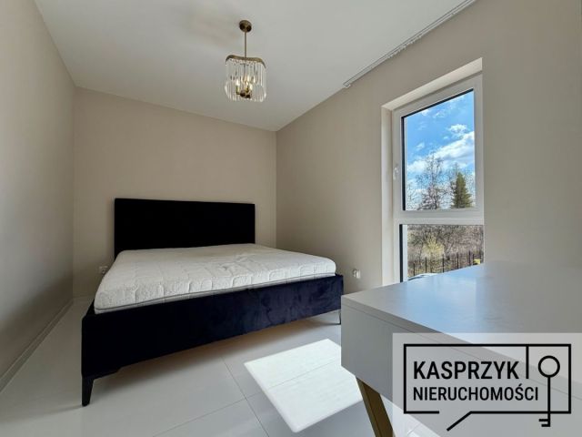 Mieszkanie 3-pokojowe Krosno, ul. Handlowa. Zdjęcie 5