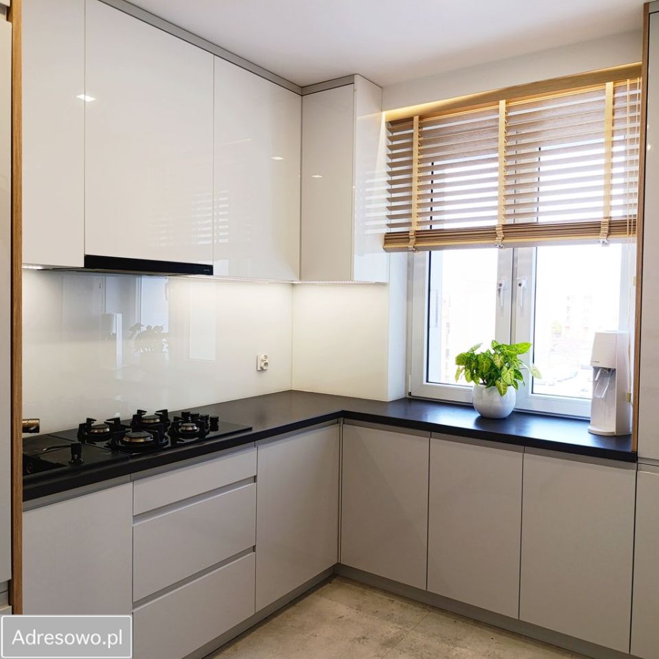 Mieszkanie 4-pokojowe Nowy Dwór Mazowiecki Osiedle Młodych, ul. gen. Leopolda Okulickiego. Zdjęcie 2