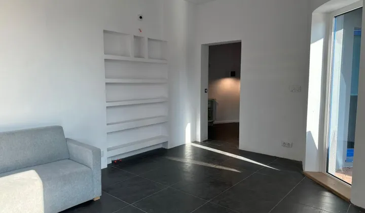 Lokal Plewiska, ul. Skryta
