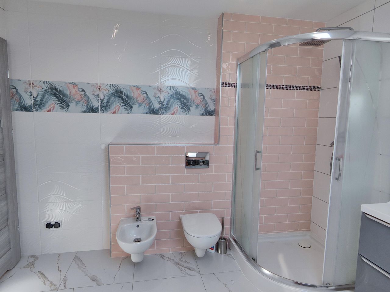 dom wolnostojący, 5 pokoi Burkatów, ul. Osiedle Pogórze. Zdjęcie 17