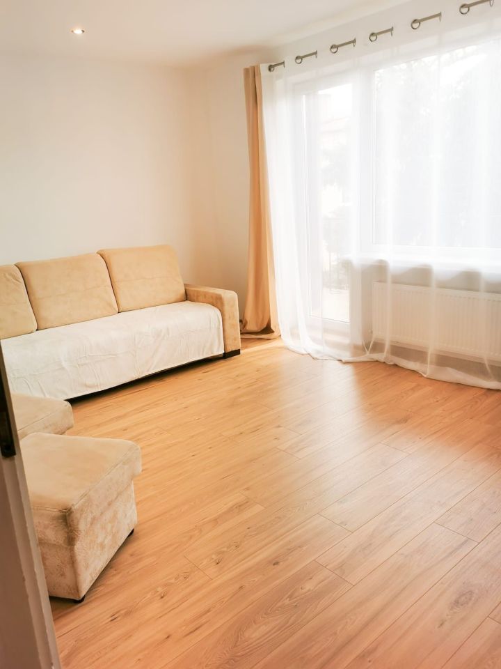 dom wolnostojący, 6 pokoi Sieradz, ul. Edwarda Szymańskiego. Zdjęcie 2