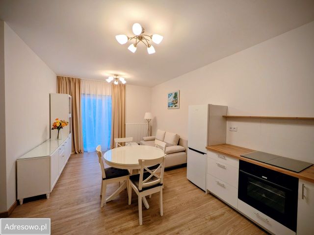 Mieszkanie 3-pokojowe Pruszków Centrum, ul. Niecała. Zdjęcie 1