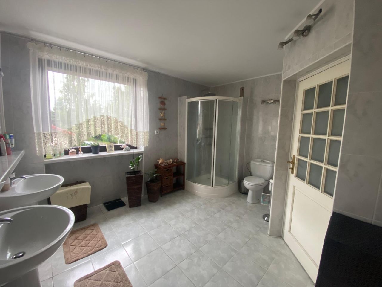 dom szeregowy, 7 pokoi Częstochowa Tysiąclecie, ul. Obrońców Poczty Gdańskiej. Zdjęcie 16