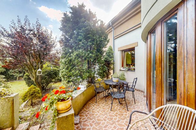 dom wolnostojący, 11 pokoi Łódź, ul. Szarotki. Zdjęcie 19