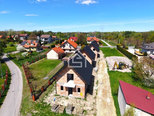 dom wolnostojący, 4 pokoje Kłaj. Zdjęcie 9