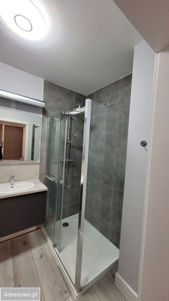 dom szeregowy, 5 pokoi Święta Katarzyna, ul. Cicha. Zdjęcie 3