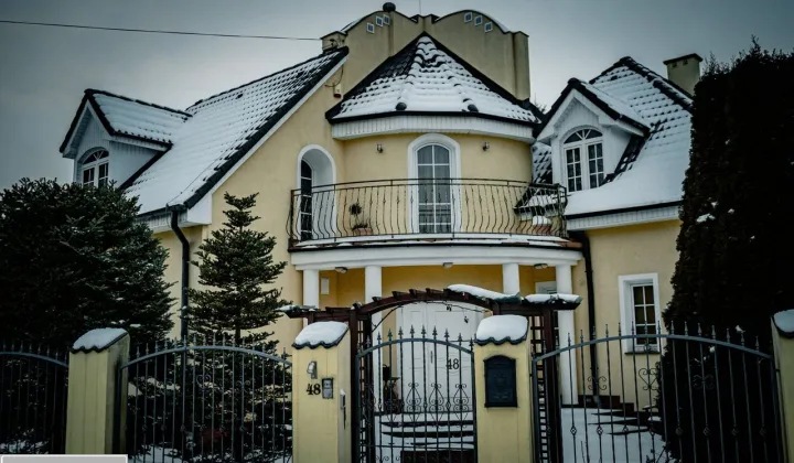 dom wolnostojący, 6 pokoi Kłodzko, ul. Nowy Świat