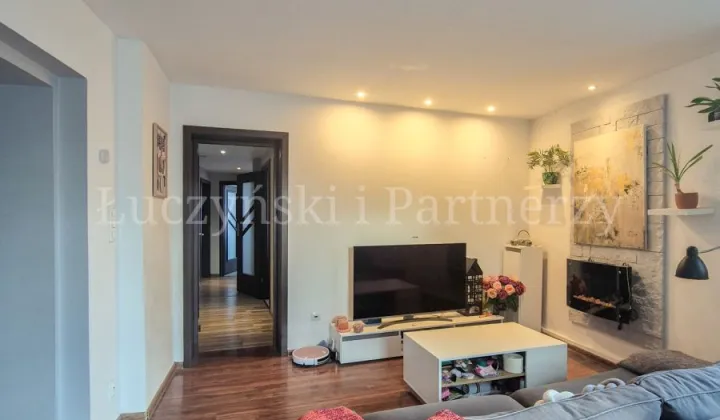 Mieszkanie 4-pokojowe Jelenia Góra