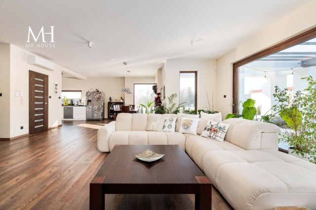 dom wolnostojący, 6 pokoi Łódź. Zdjęcie 3