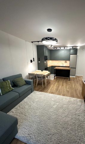 Mieszkanie 4-pokojowe Warszawa Włochy, ul. Wschodu Słońca. Zdjęcie 1