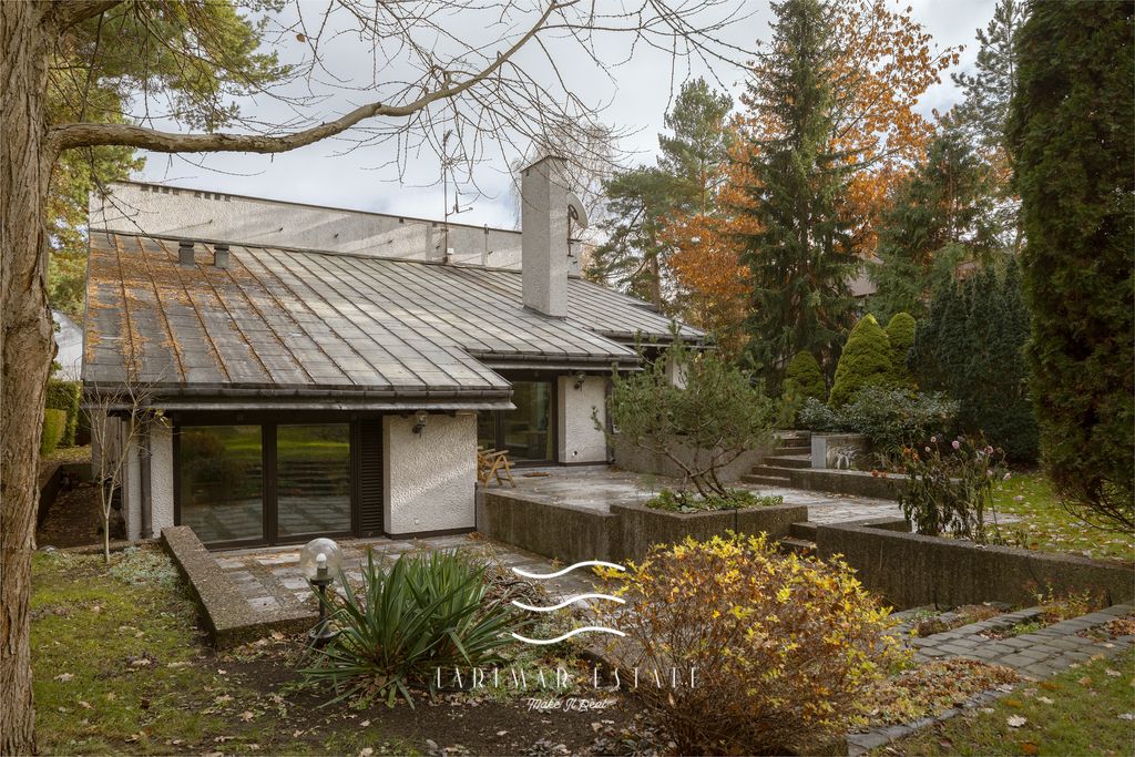 dom wolnostojący, 8 pokoi Warszawa Wawer, ul. Rzeźbiarska. Zdjęcie 29