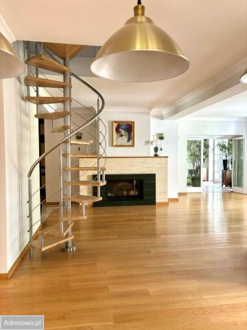 dom wolnostojący, 6 pokoi Michałów-Grabina, ul. Kwiatowa. Zdjęcie 1