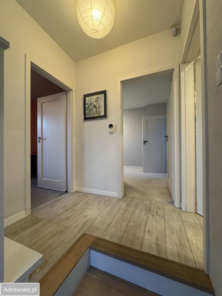 bliźniak, 3 pokoje Łomianki Dolne, ul. Kościelna Droga. Zdjęcie 5