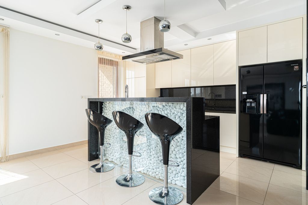 Mieszkanie 4-pokojowe Warszawa Mokotów, al. Wyścigowa. Zdjęcie 4