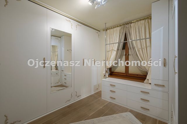 dom wolnostojący, 6 pokoi Niemcz. Zdjęcie 9