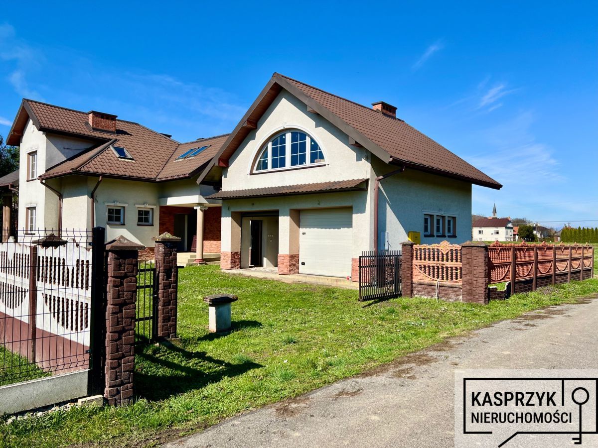 dom wolnostojący, 5 pokoi Besko, ul. Nowa