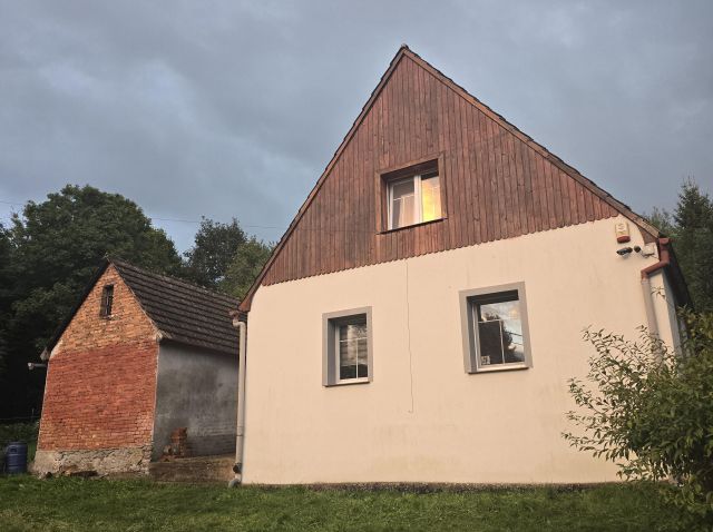 dom wolnostojący, 5 pokoi Komarno. Zdjęcie 1