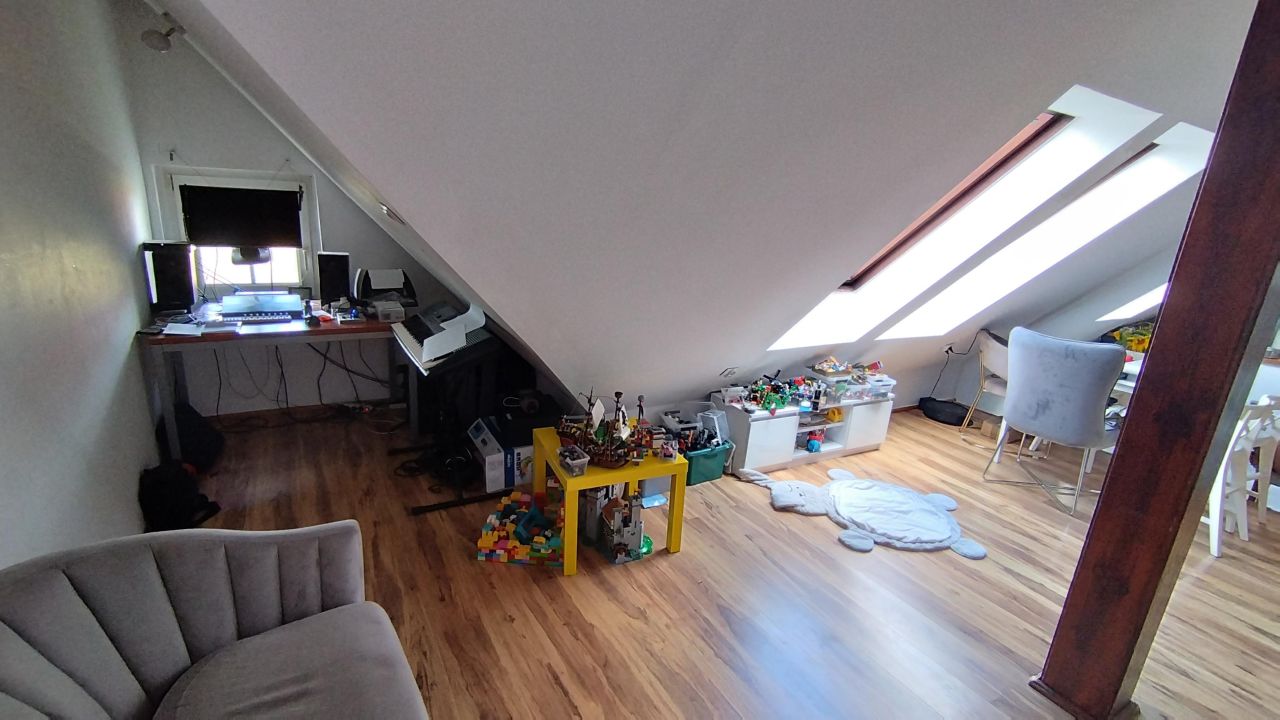 Mieszkanie 5-pokojowe Piskorzówek. Zdjęcie 3