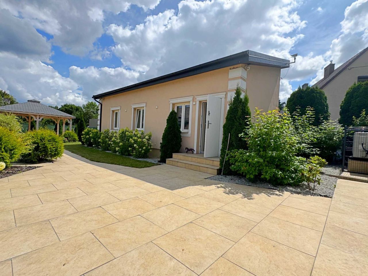 dom wolnostojący Jarosławsko