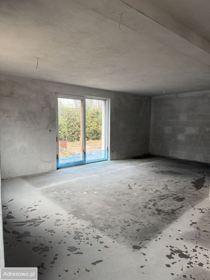 dom wolnostojący, 5 pokoi Grotniki, ul. Krzemień. Zdjęcie 2