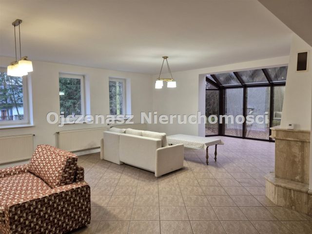 dom wolnostojący, 5 pokoi Kruszyn. Zdjęcie 1