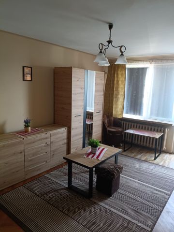 Mieszkanie 1-pokojowe Tarnów Grabówka, Wita Stwosza. Zdjęcie 1