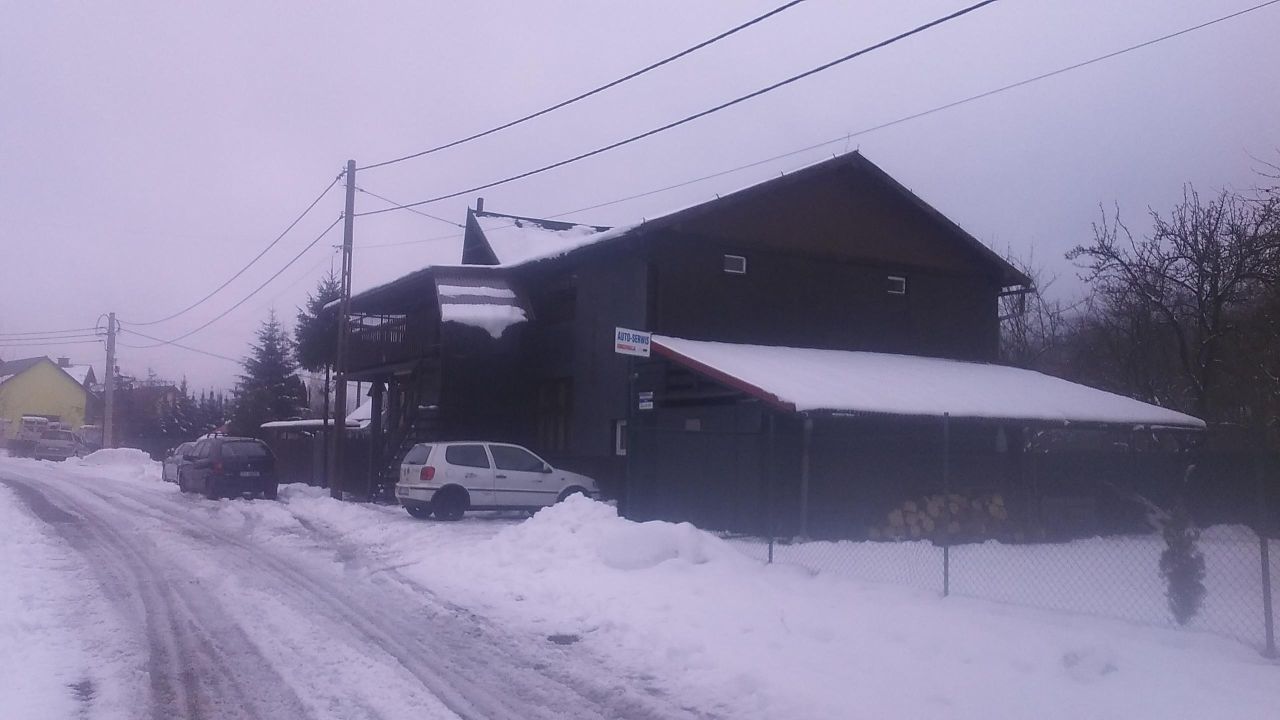 dom wolnostojący, 8 pokoi Brenna Spalona, ul. Wiejska. Zdjęcie 3