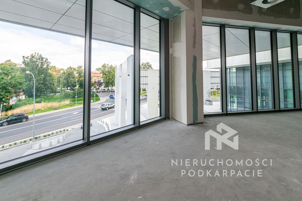 Lokal Rzeszów Śródmieście, ul. Fryderyka Szopena. Zdjęcie 12