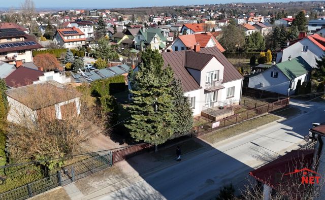 dom wolnostojący, 8 pokoi Busko-Zdrój, ul. Stefana Żeromskiego. Zdjęcie 1