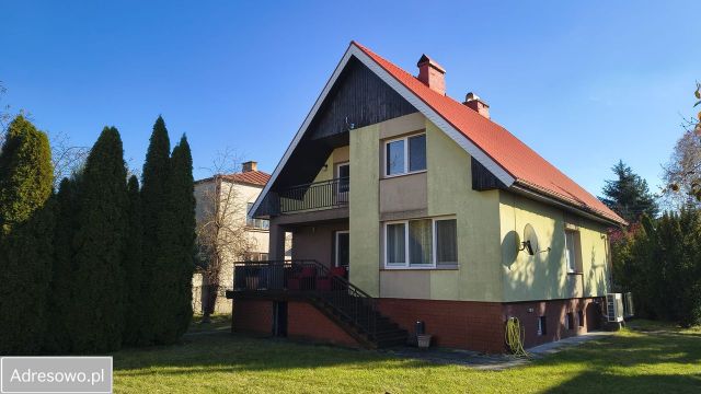 dom wolnostojący, 5 pokoi Włodawa, ul. Lipowa. Zdjęcie 1