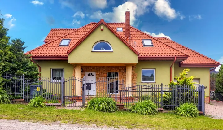 dom wolnostojący, 6 pokoi Buszkowy Górne, ul. Świętego Huberta