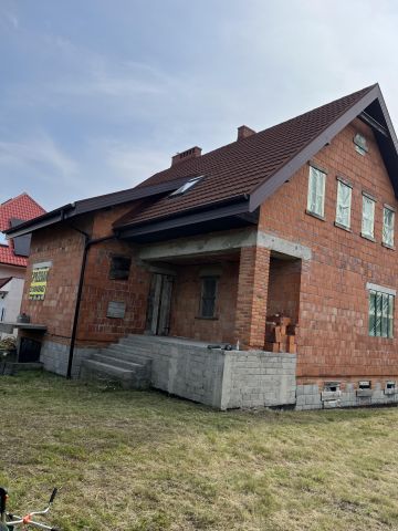 dom wolnostojący, 5 pokoi Konin Nowy Dwór, ul. Królowej Marysieńki. Zdjęcie 1