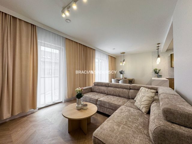 Mieszkanie 5-pokojowe Niepołomice. Zdjęcie 8