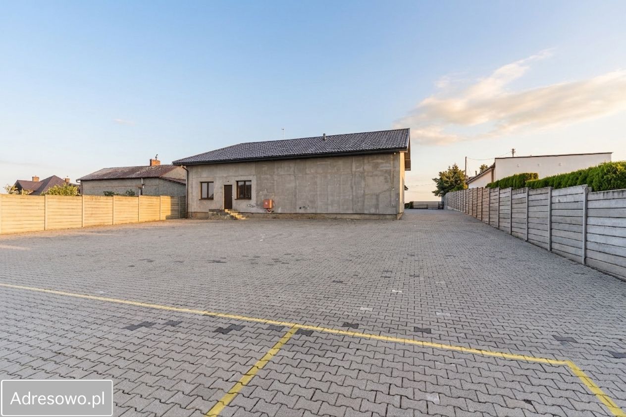 dom, 8 pokoi Grotów. Zdjęcie 18